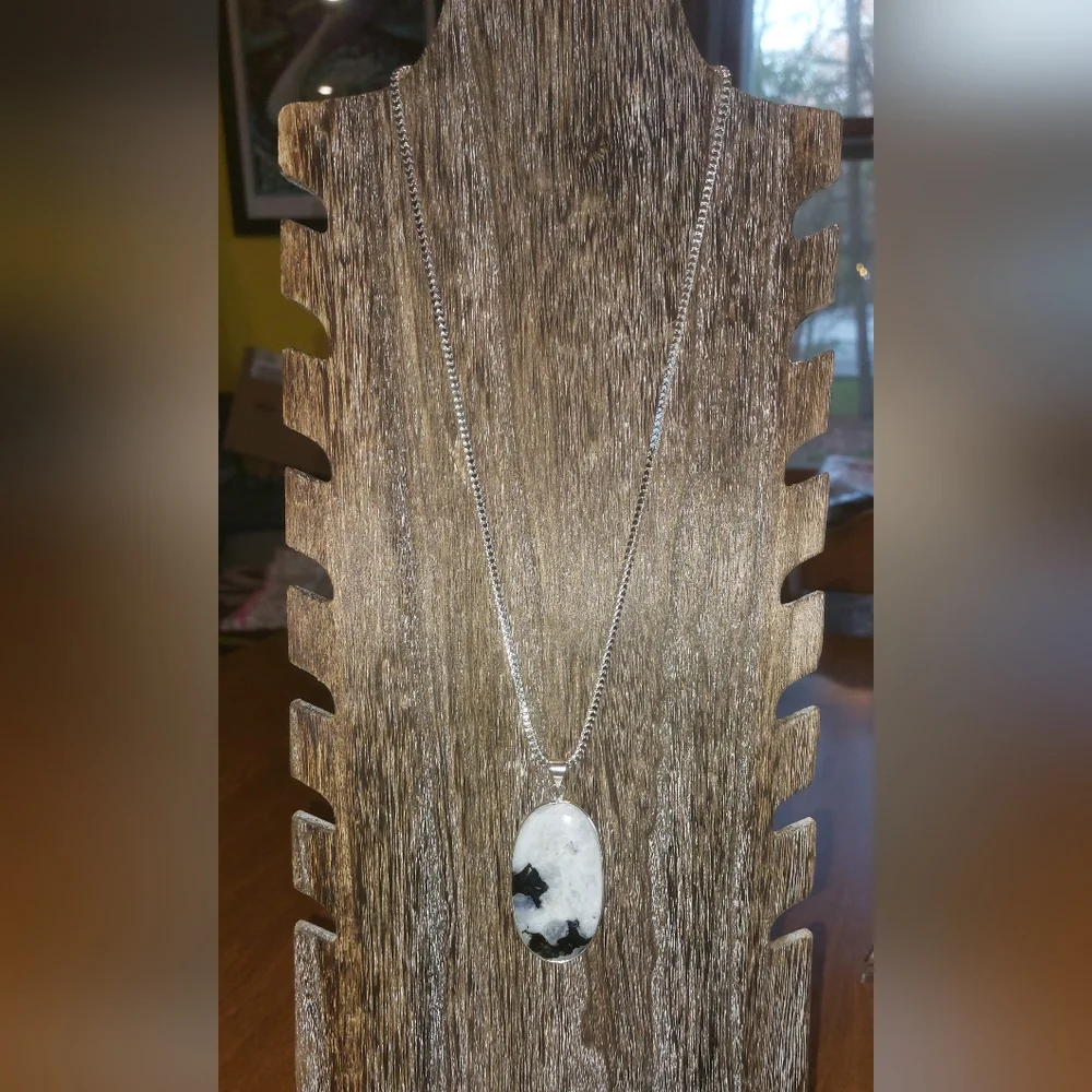 Large Moonstone Necklace - Picture 3 of 8